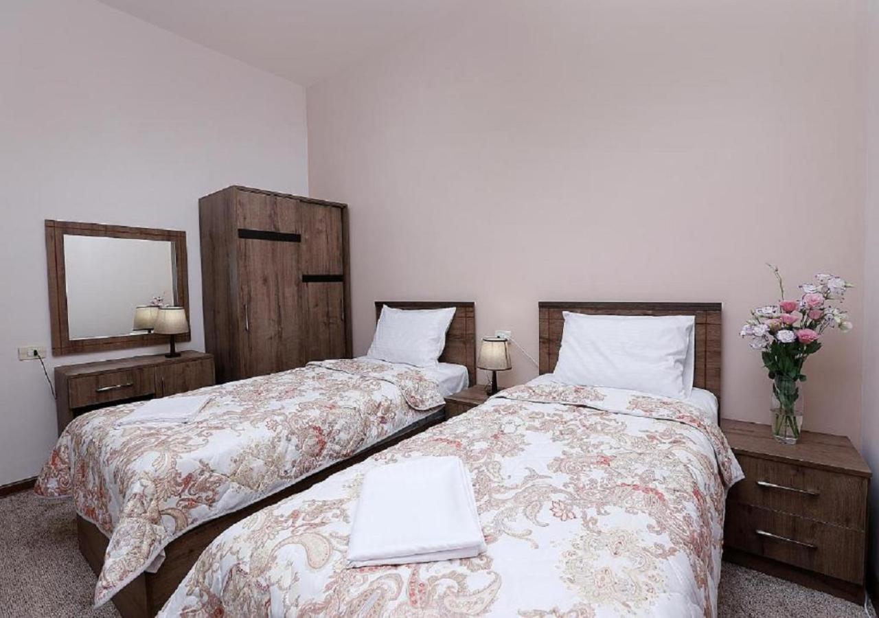 Guesthouse Jereván Kültér fotó
